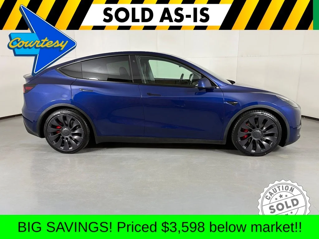 Used 2021 Blue Tesla Performance image 9