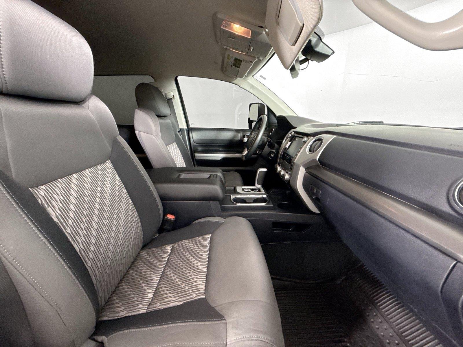 Used 2020 Midnight Black Metallic Toyota SR5 image 37
