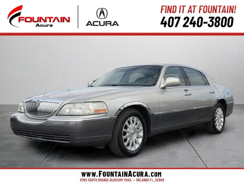2006 Lincoln Town Car