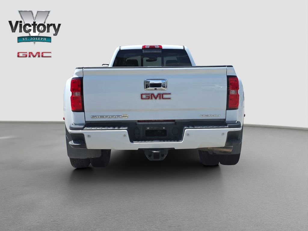 Used 2017 SUMMIT WHITE GMC Denali image 16