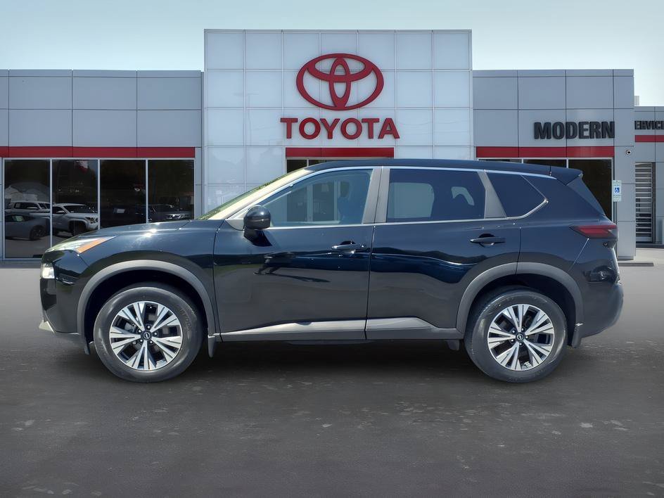 Used 2023 Super Black Nissan SV image 2