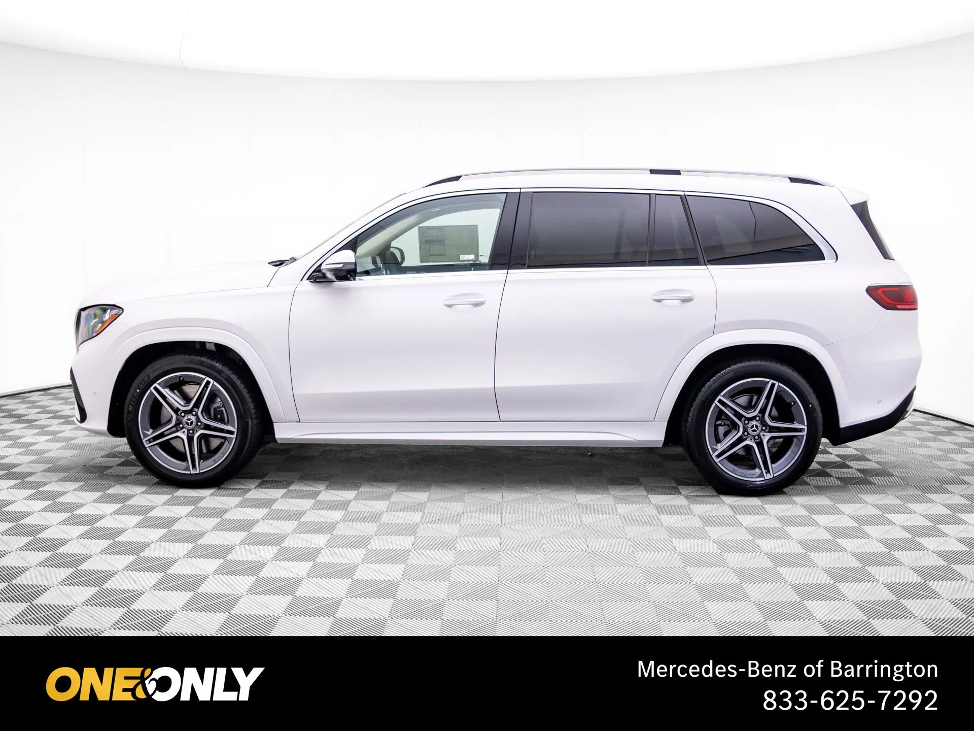 New 2027 White Mercedes-Benz GLS 450 image 2