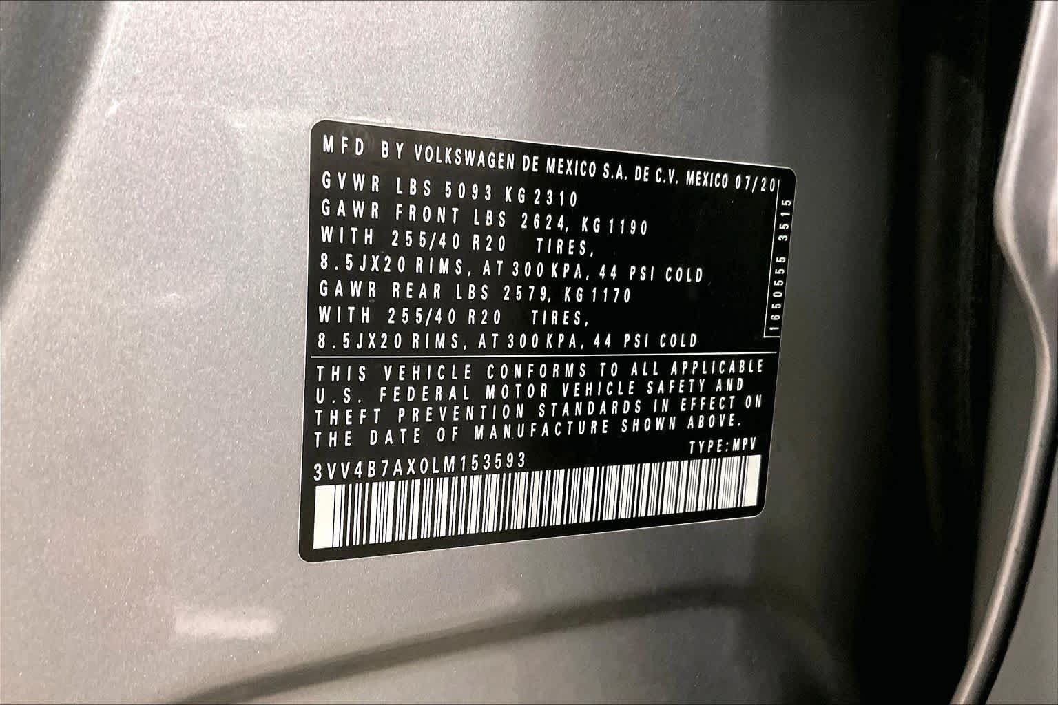 Used 2020 Pyrite Silver Metallic Volkswagen SEL Premium R-Line image 37