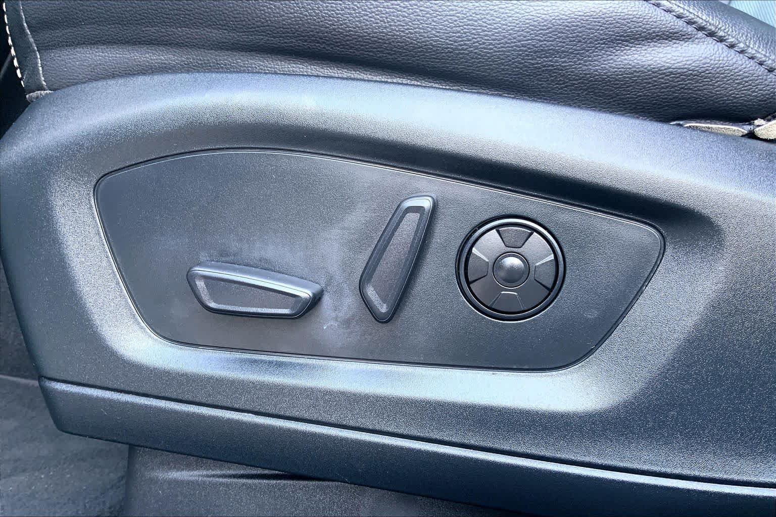 Used 2022 Iconic Silver Ford ST image 35