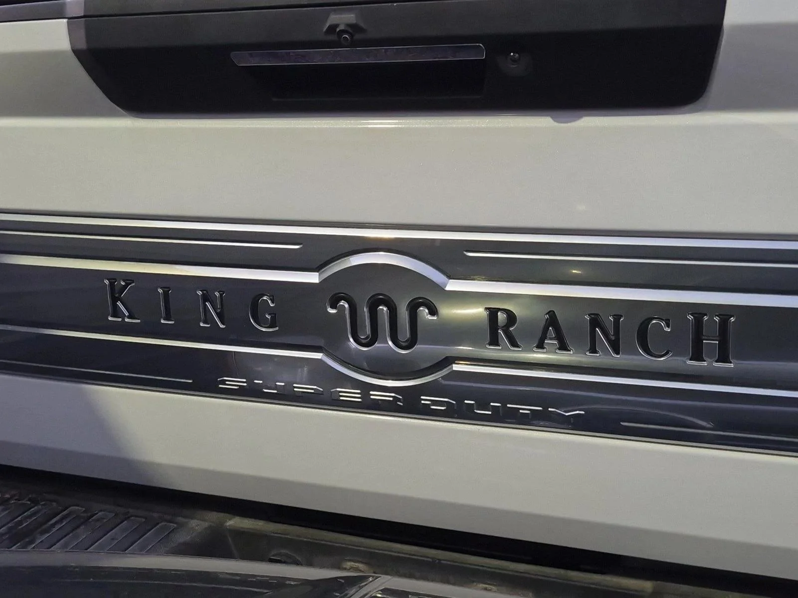 Used 2021 Oxford White Ford King Ranch image 15