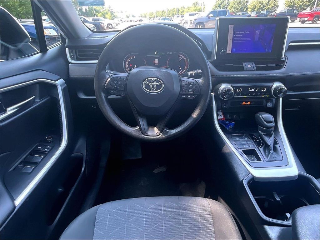 Used 2025 White Toyota XLE image 17
