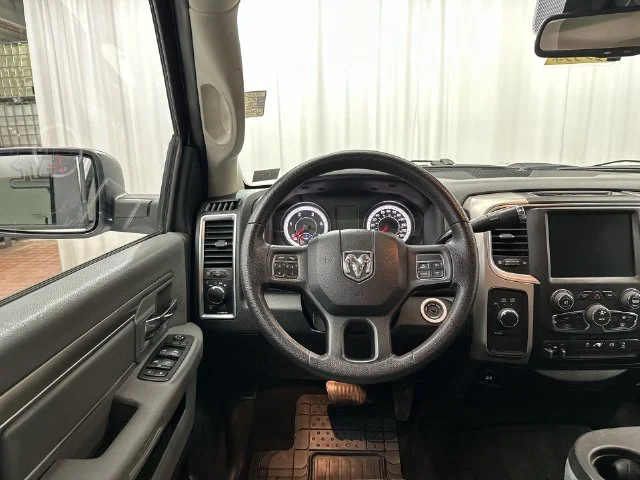 Used 2017 White Ram SLT image 15