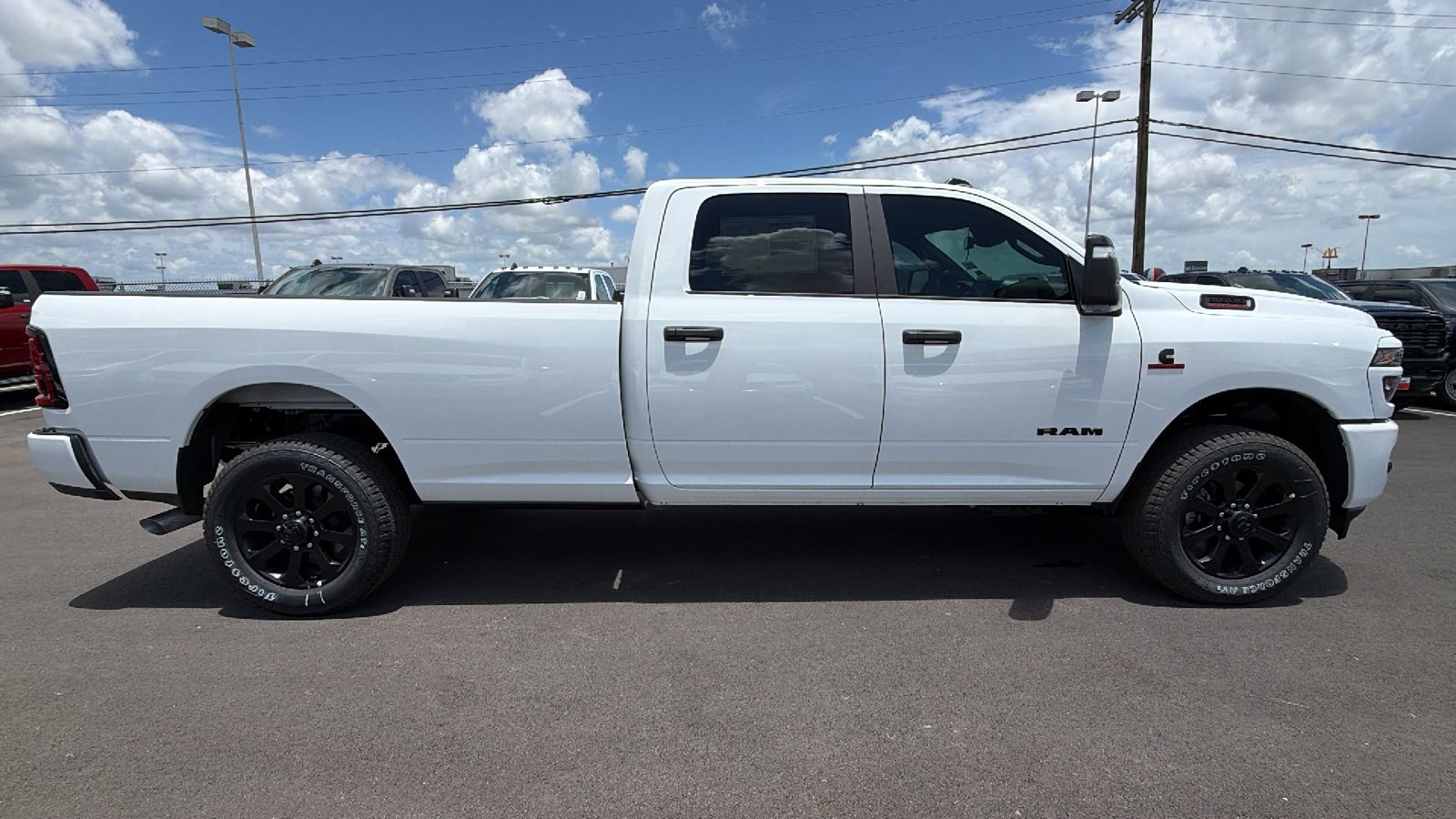 New 2026 Bright White Clear-Coat Exterior Paint RAM Lone Star image 4