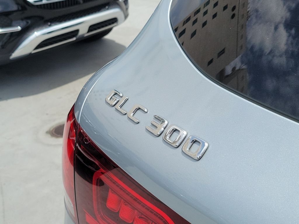 Certified Used 2022 Silver Mercedes-Benz GLC 300 image 8