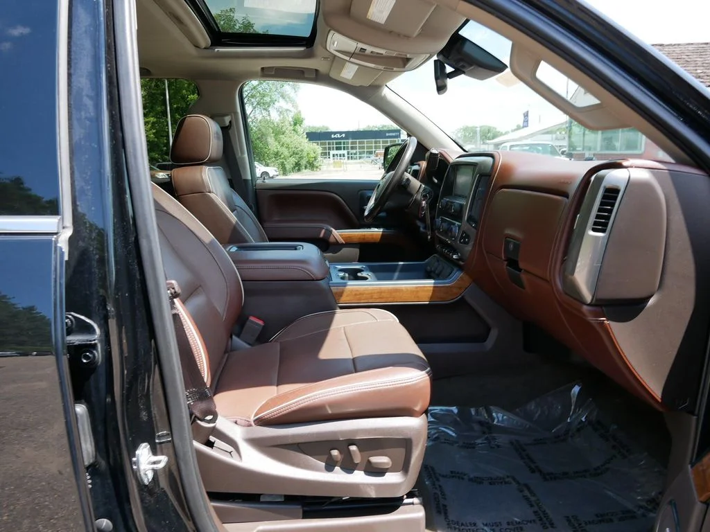 Used 2017 Black Chevrolet High Country image 8