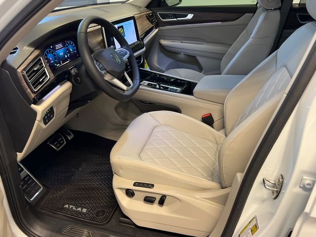 New 2026 White Volkswagen 2.0T SEL Premium R-Line image 4