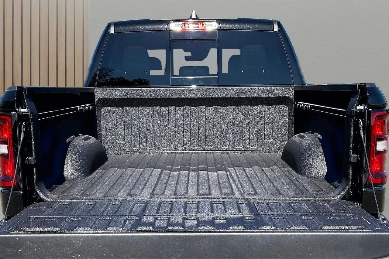 New 2026 Diamond Black Crystal Pearl-Coat Exterior Paint RAM Rebel image 24