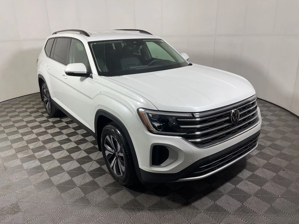 2026 Volkswagen Atlas 2.0T SE 4MOTION's photo