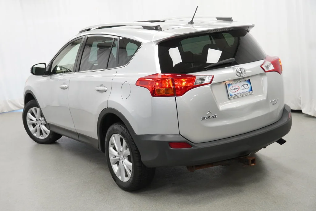 Used 2013 Silver Toyota Limited image 16