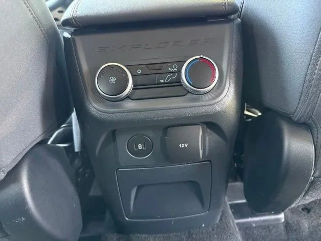 Used 2025 Vapor Blue Ford Active image 17