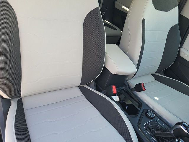 New 2026 White Volkswagen 1.5T SE image 19