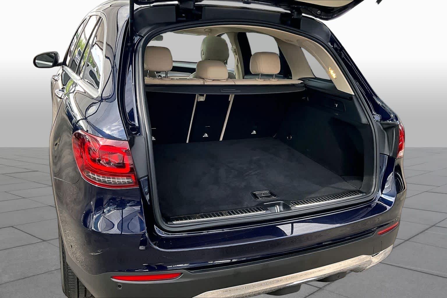 Certified Used 2022 Lunar Blue Metallic Mercedes-Benz GLC 300 image 37