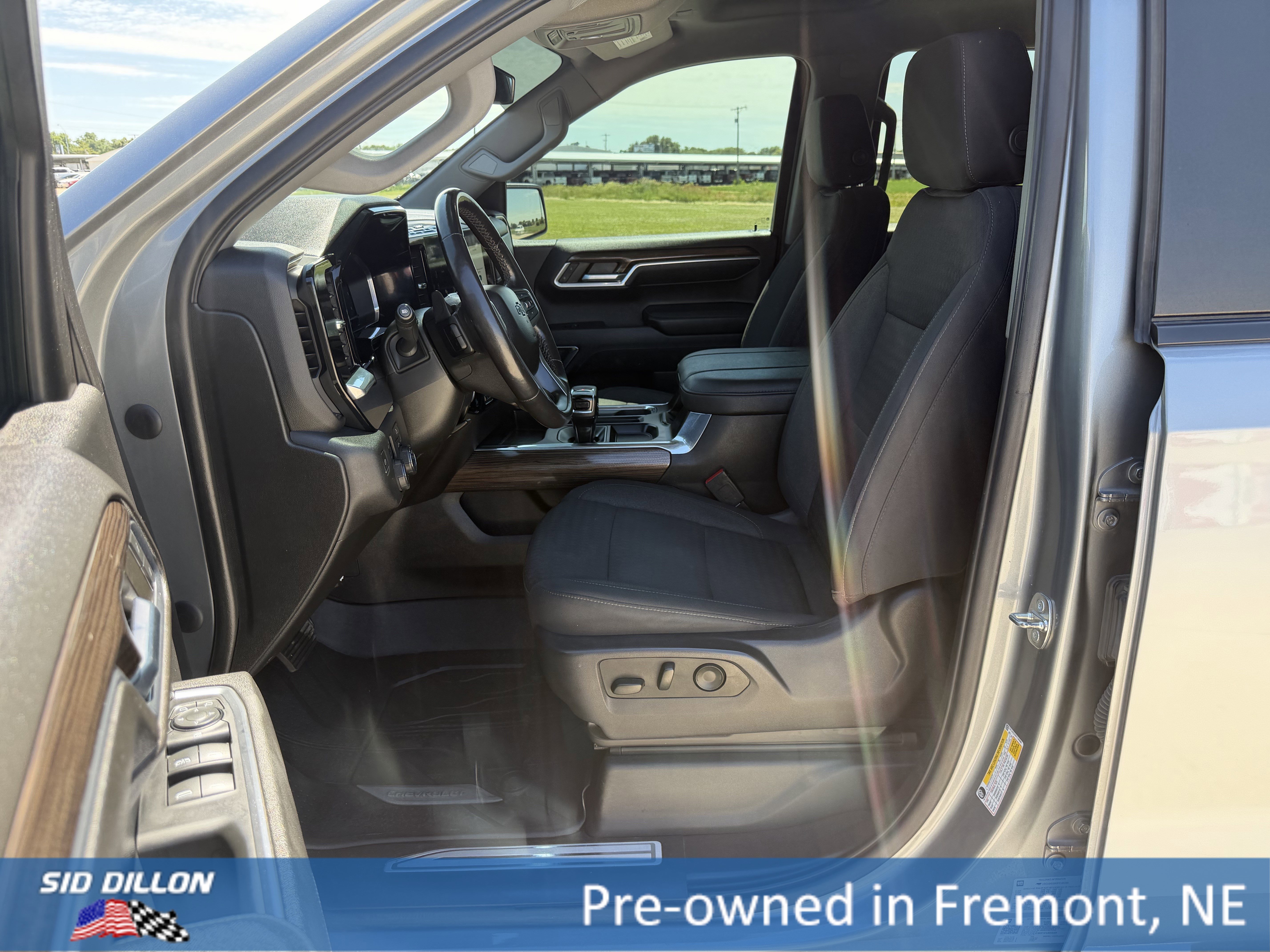 Used 2023 Sterling Gray Metallic Chevrolet RST image 6