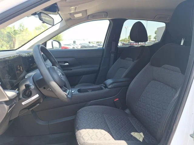 Used 2025 White Nissan SV image 10