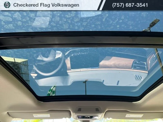 New 2026 White Volkswagen 2.0T SE w/Technology image 29