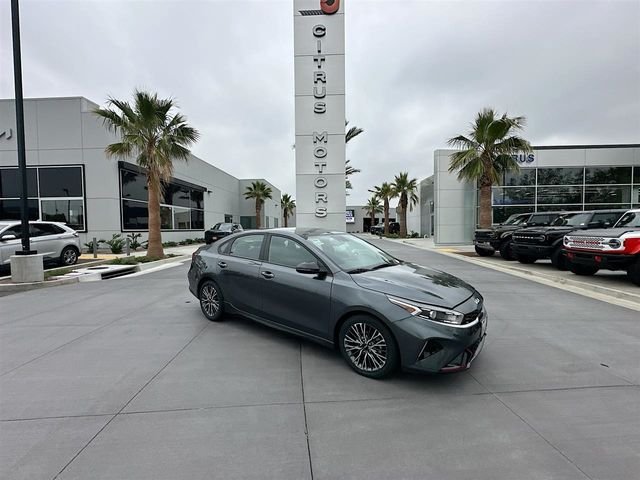 2023 Kia Forte GT-Line AT's photo