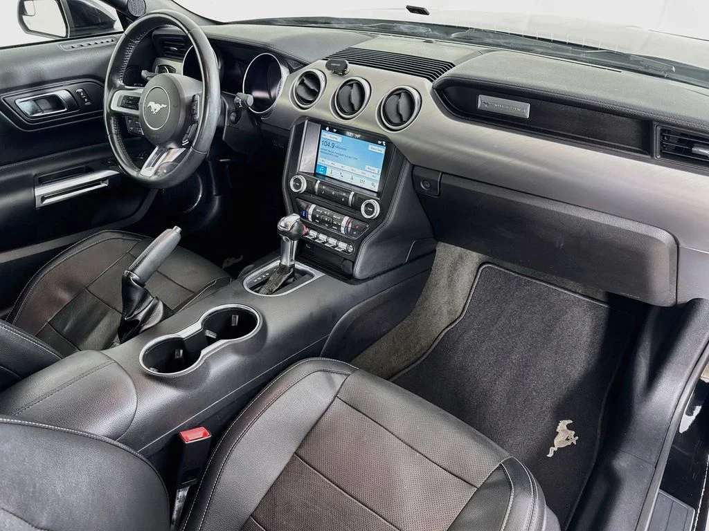 Used 2018 Black Ford GT Premium image 34
