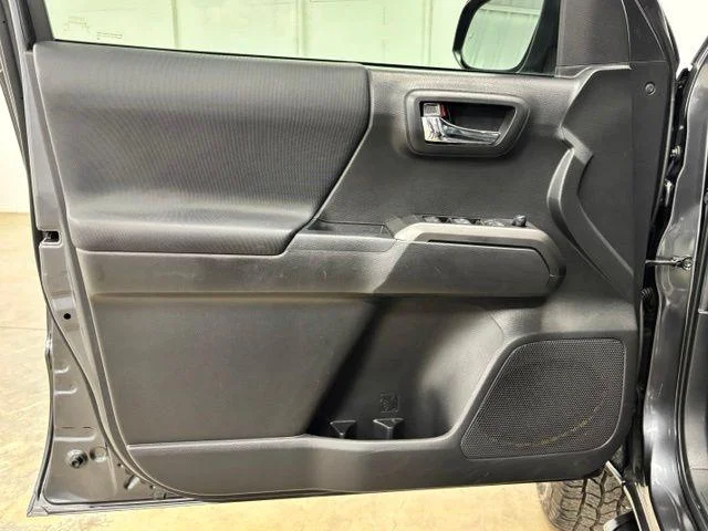 Certified Used 2022 MAGNETIC GRAY MET. Toyota  image 18