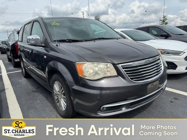 2014 Chrysler Town & Country Touring-L
