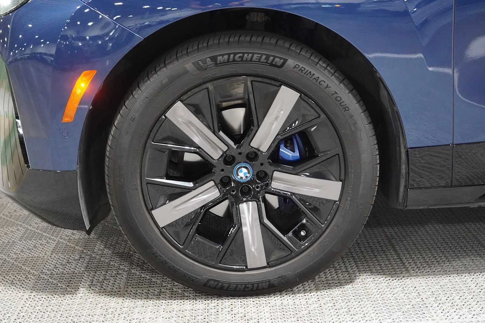Certified Used 2024 Phytonic Blue Metallic BMW xDrive50 image 8