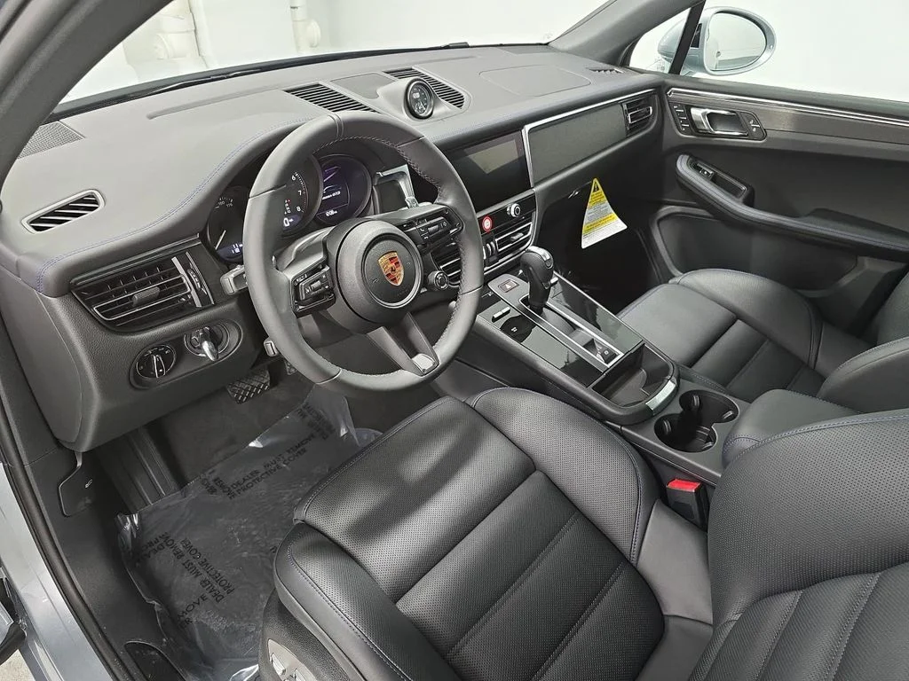 New 2026 Dolomite Silver Metallic Porsche GTS image 4