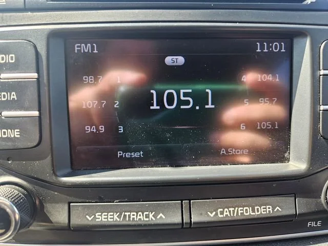 Used 2018 Silver Kia LX image 19