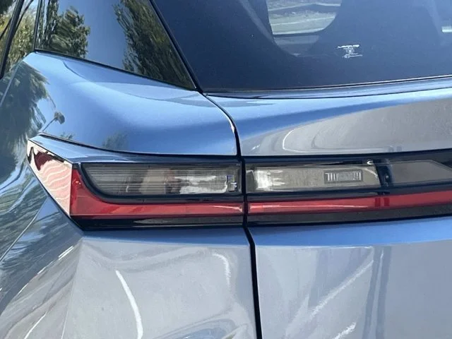 Used 2023 Blue Lexus 450e Premium image 10