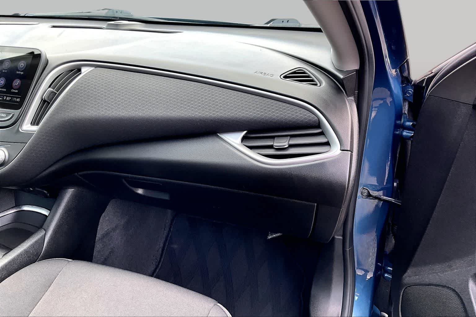 Used 2024 Lakeshore Blue Metallic Chevrolet LT image 19