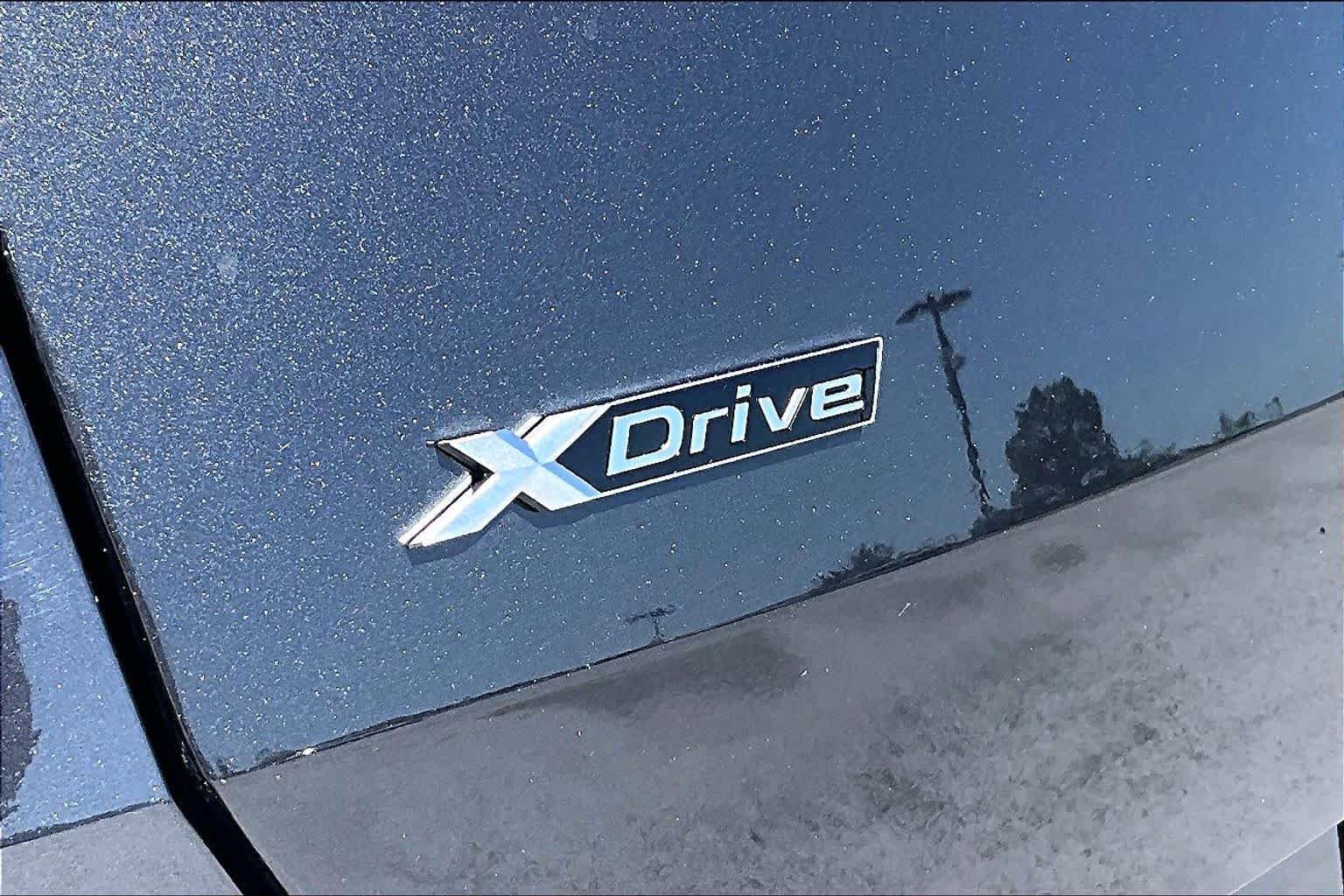 Used 2025 Frozen Pure Grey Metallic BMW 30 xDrive image 31
