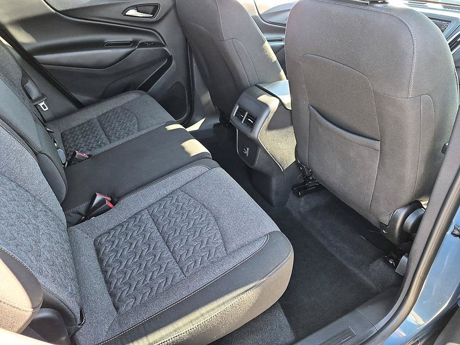 Used 2024 Lakeshore Blue Metallic Chevrolet LT image 32