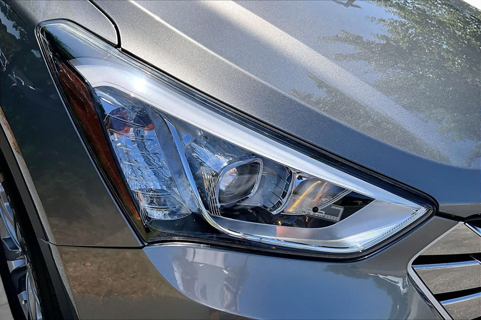 Used 2015 Mineral Gray Hyundai  image 28