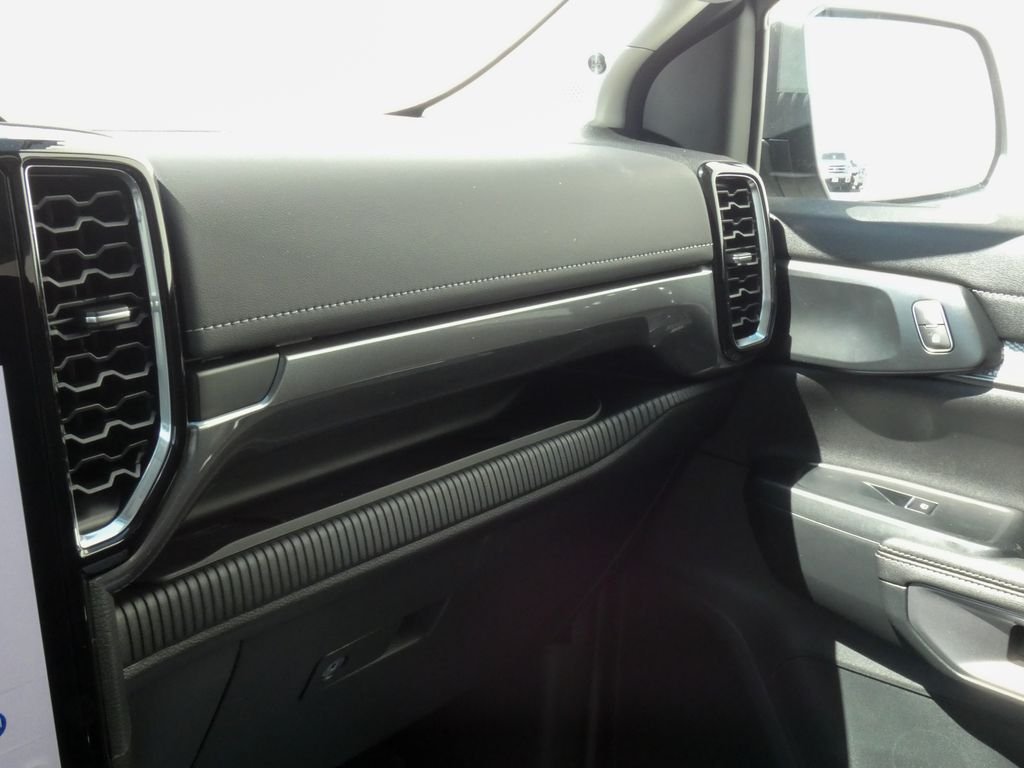 New 2026 Desert Sand Ford Lariat® image 27