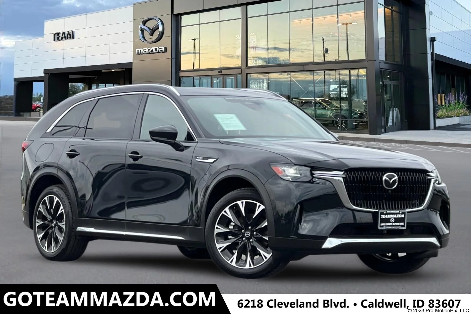 2025 Mazda CX-90 PHEV Premium Plus Package's photo