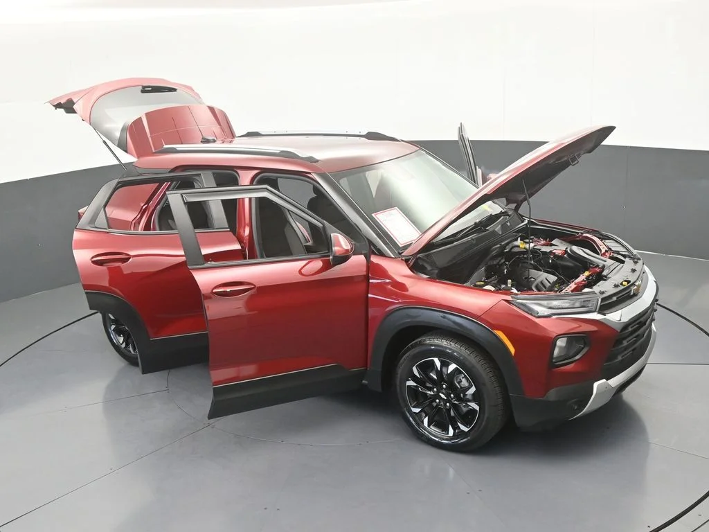 Used 2023 Crimson Metallic Chevrolet LT image 67