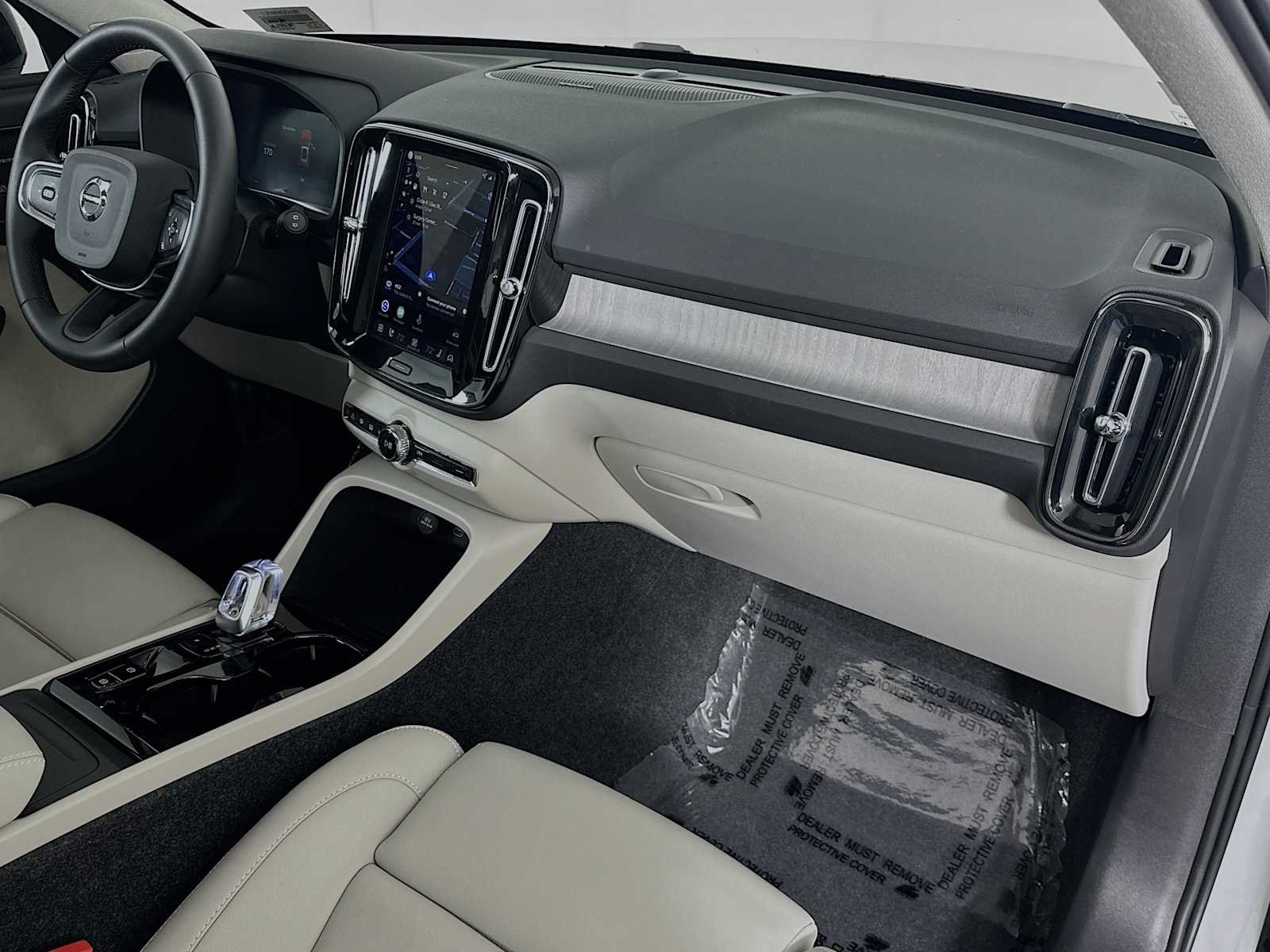 2026 Volvo XC40 Ultra - Photo 28