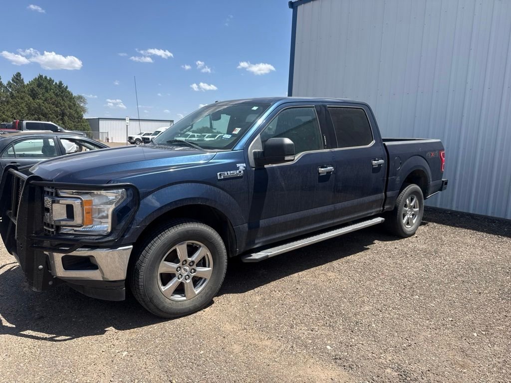 Used 2018 Blue Ford XLT image 1
