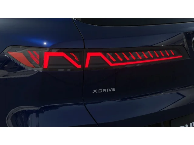 New 2027 Tanzanite Blue II Metallic BMW 40 xDrive image 8