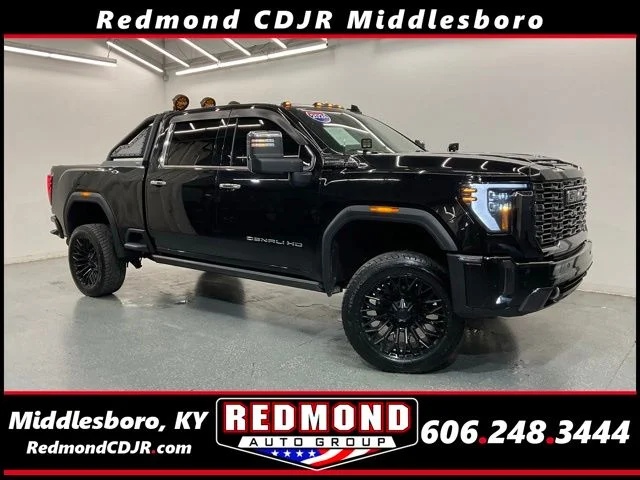 2024 GMC Sierra Denali Ultimate 4WD Crew Cab Long Box SR's photo