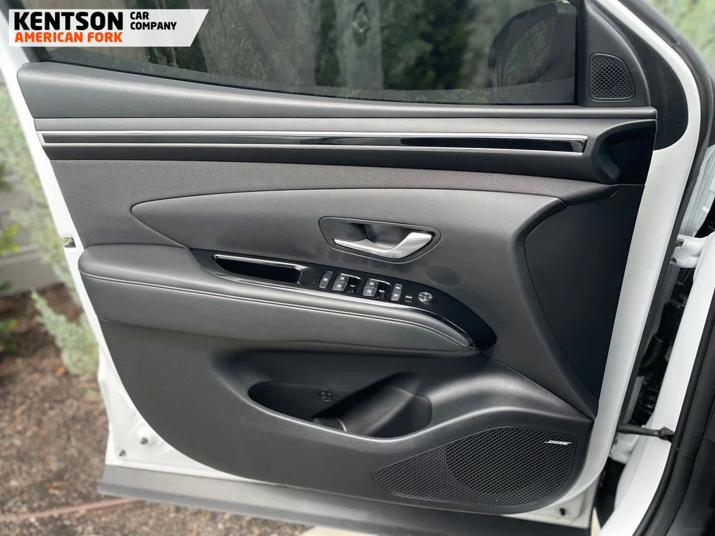 Used 2022 White Hyundai Limited image 25