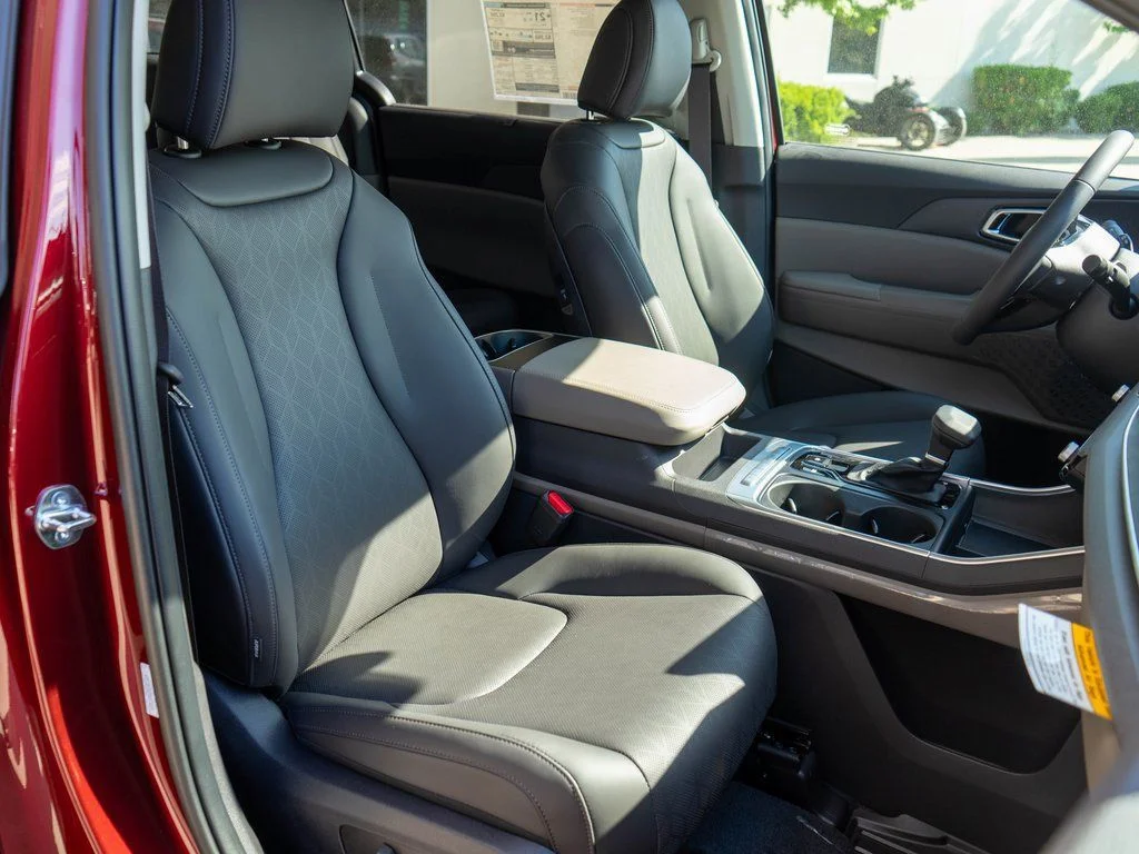 2026 Kia Carnival EX - Photo 9