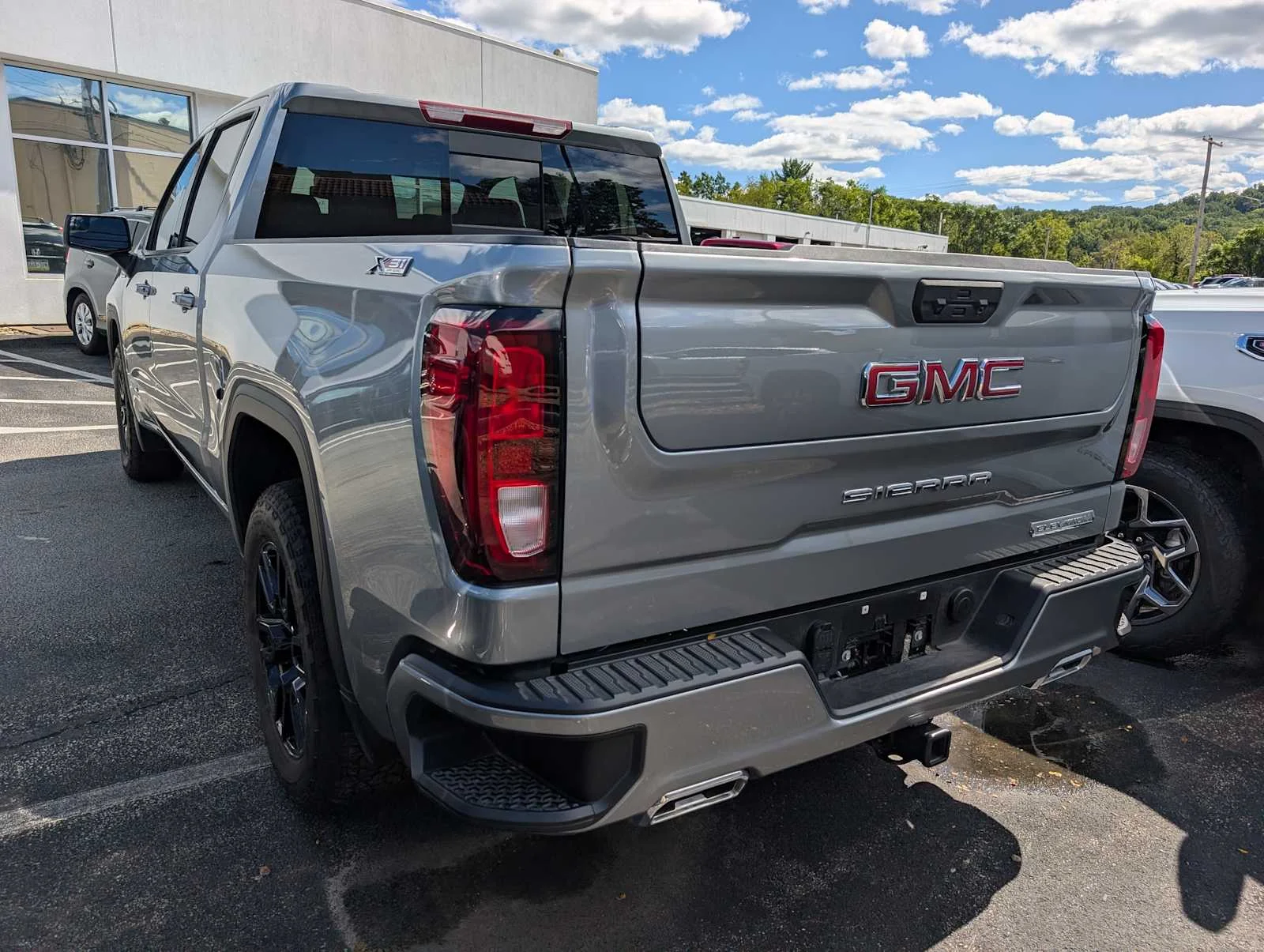 New 2026 Sterling Metallic GMC Elevation image 10