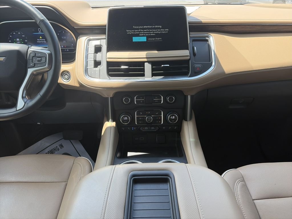 Certified Used 2023 Iridescent Pearl Tricoat Chevrolet Premier image 16