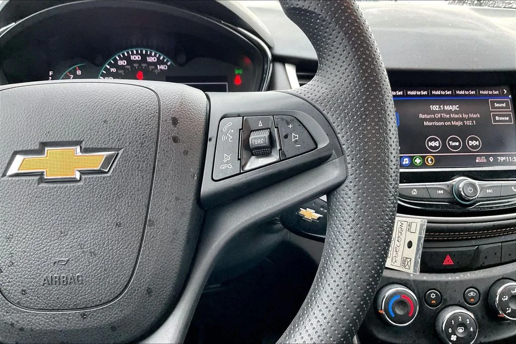Used 2022 Silver Chevrolet LS image 11