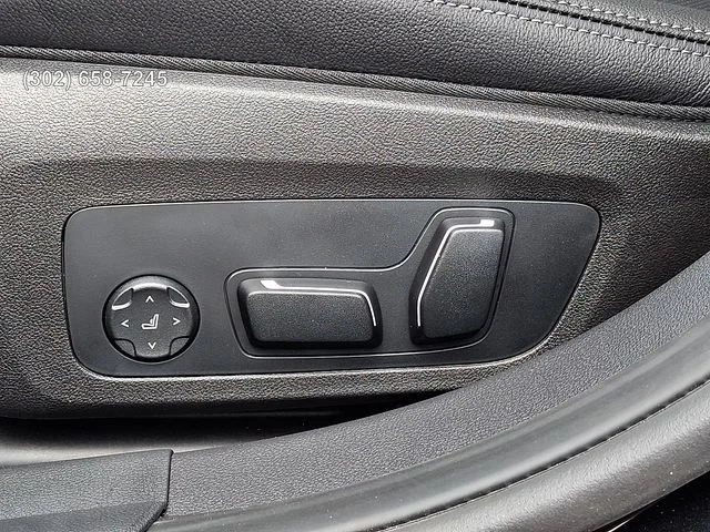 New 2026 Black Sapphire Metallic BMW 330i xDrive image 20