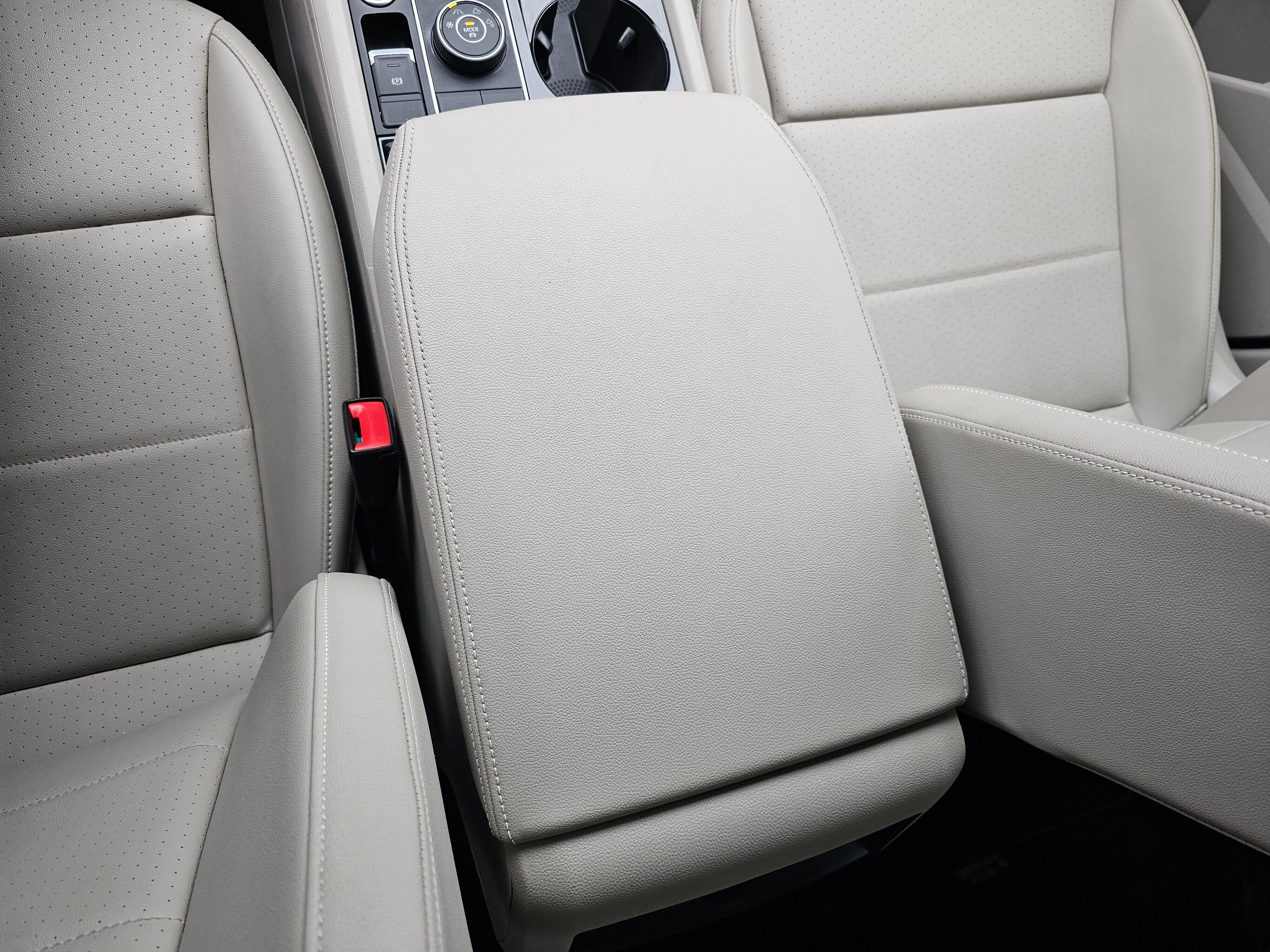 2023 Volkswagen Atlas SE w/Tech - Photo 24